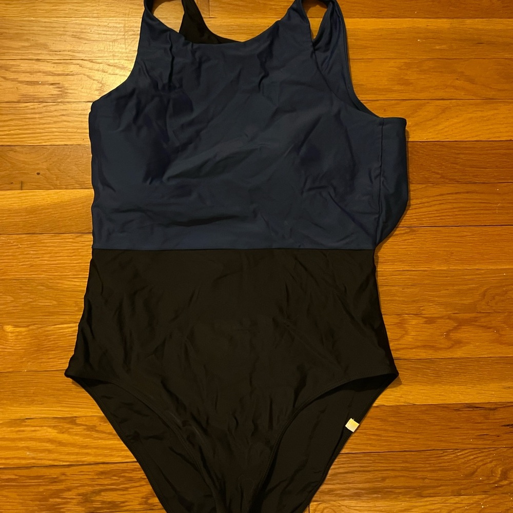 Summersalt Size 12 One Piece Open Back Swimsuit